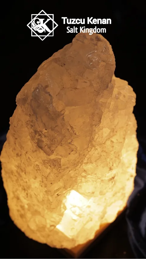 1-2 Kg Çankırı Kristal Tuz Lambası Ahşap Kaideli Doğal Dekoratif Ortam Lambası